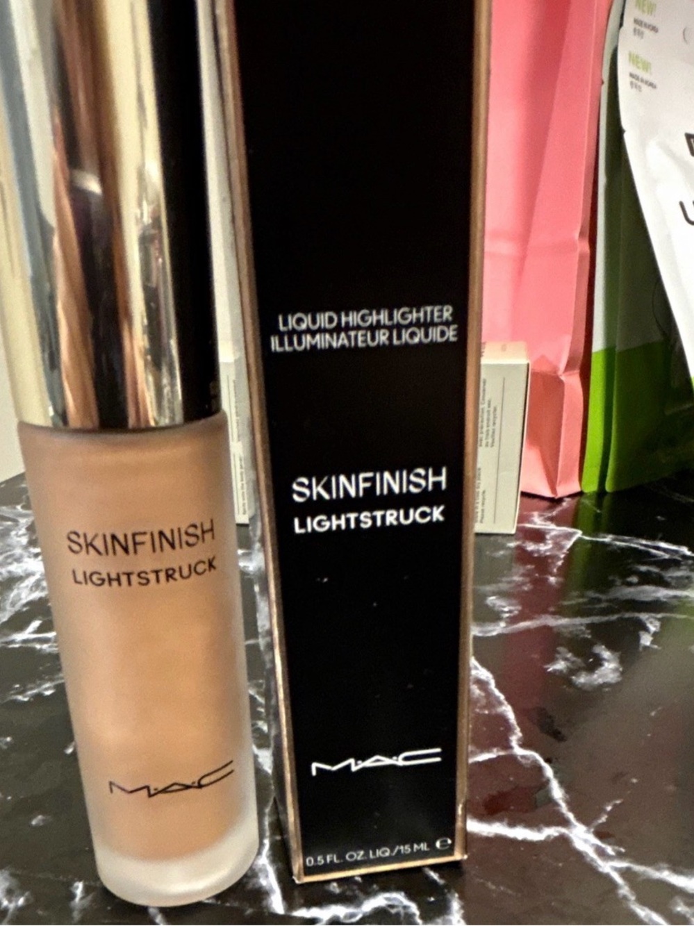 MAC Cosmetics Skinfinish Lightstruck Liquid Highlighter - Bubbled Over